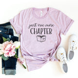 Just One More Chapter Design | T-Shirt | Bookish Nostalgia 